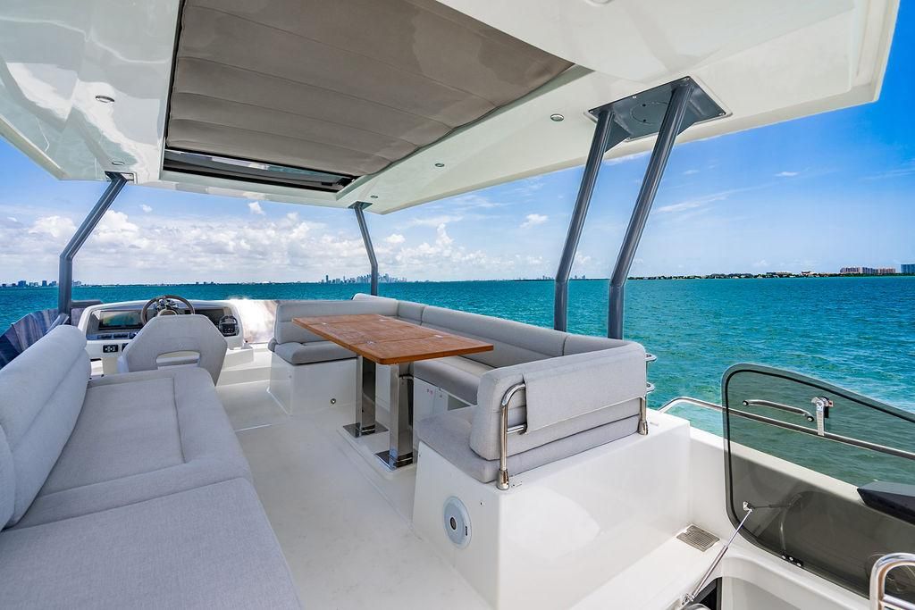 2022 Beneteau 52 