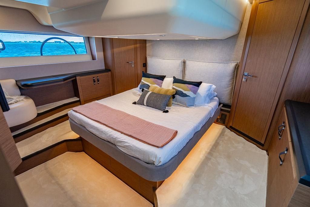 2022 Beneteau 52 