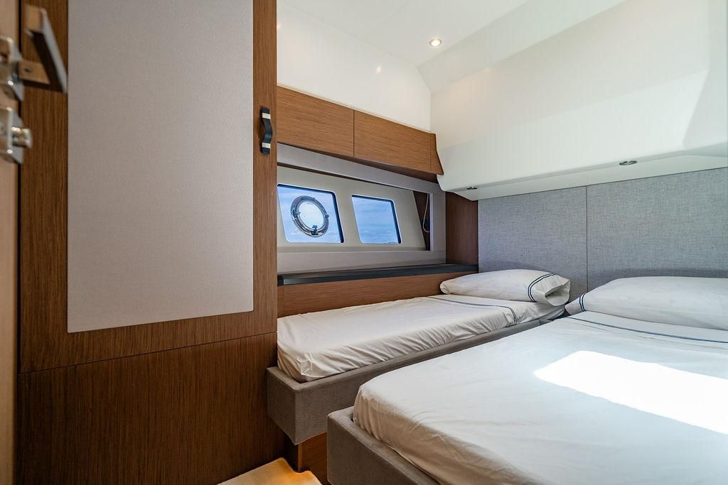 2022 Beneteau 52 