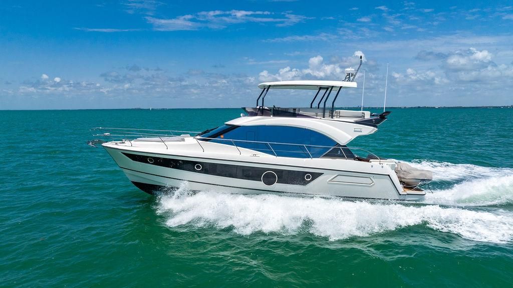 2022 Beneteau 52 