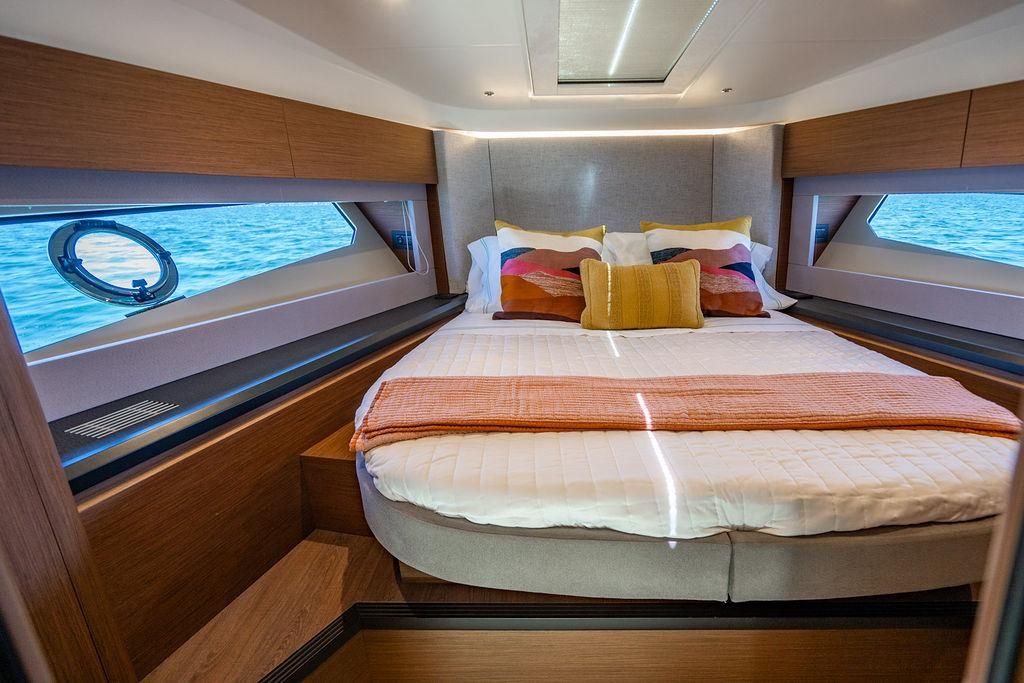 2022 Beneteau 52 