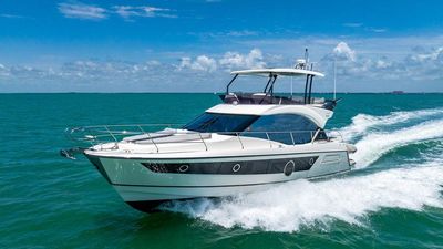 Yacht