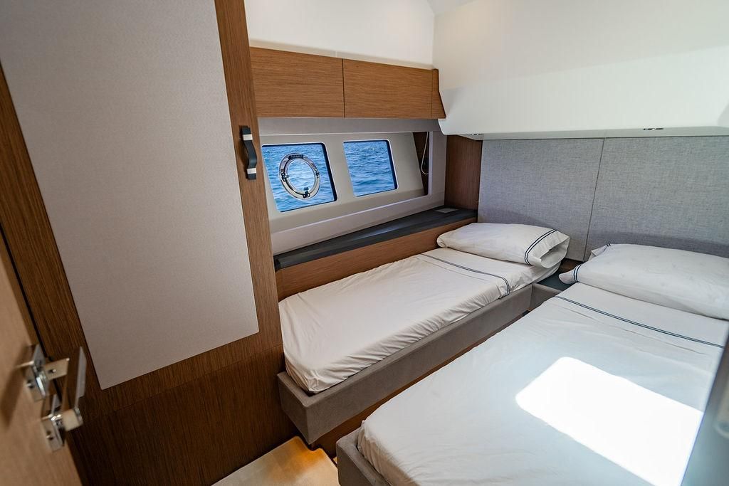 2022 Beneteau 52 
