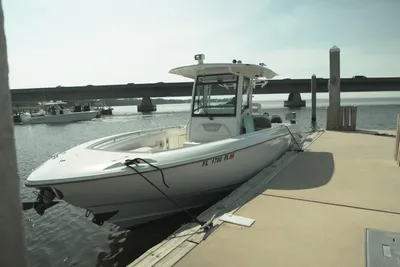 Boston Whaler 320 Outrage