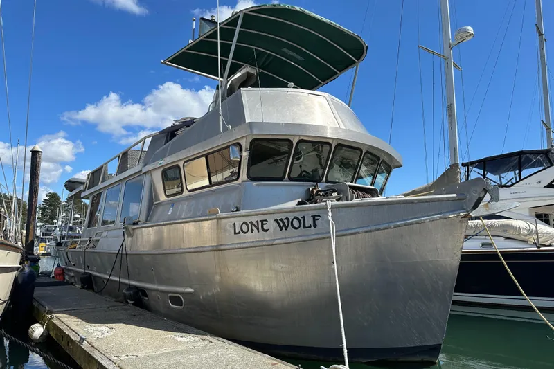 Lone Wolf Yacht Photos Pics 