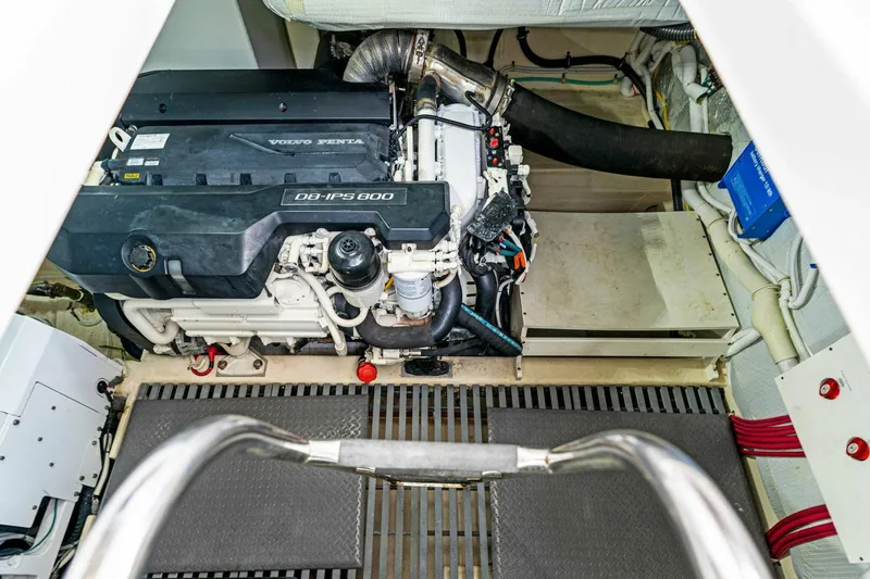 Victory Yacht Photos Pics 