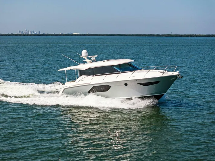 Victory Yacht Photos Pics 