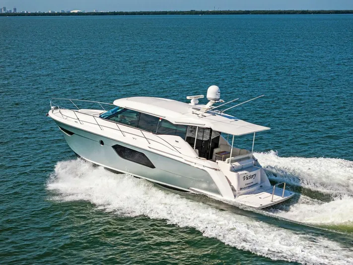 Victory Yacht Photos Pics 