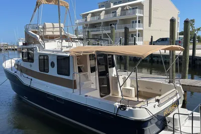 Ranger Tugs R-31 CB