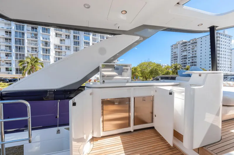 Trilogy T3 Yacht Photos Pics 