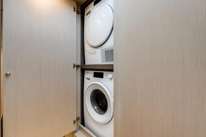 Trilogy T3 Yacht Photos Pics 