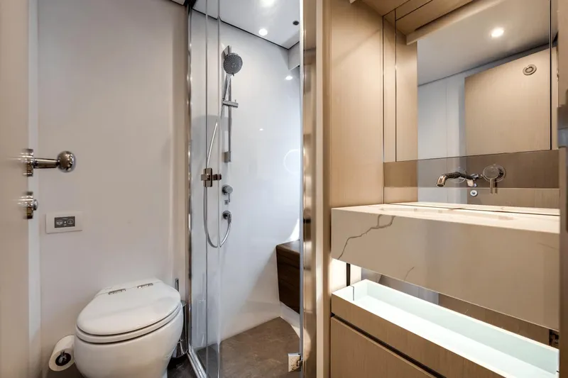 Trilogy T3 Yacht Photos Pics 