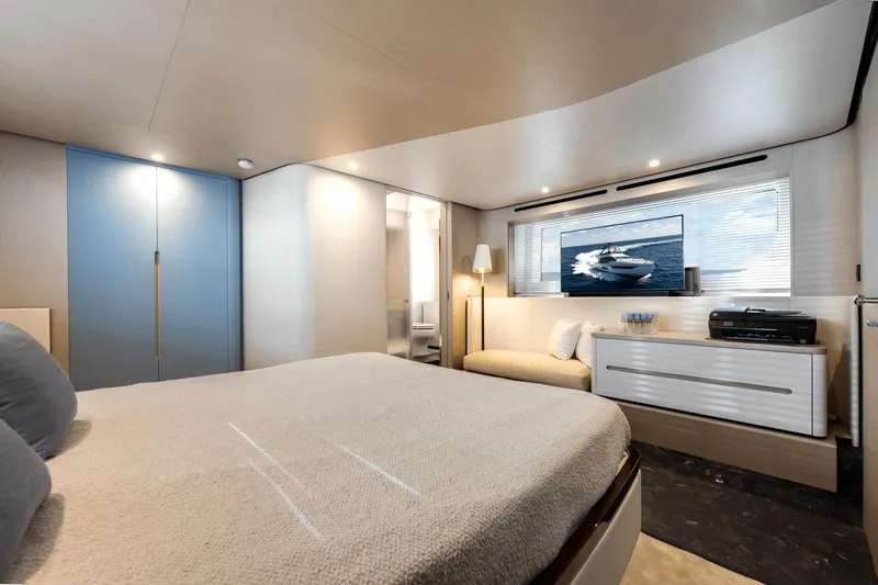 Trilogy T3 Yacht Photos Pics 