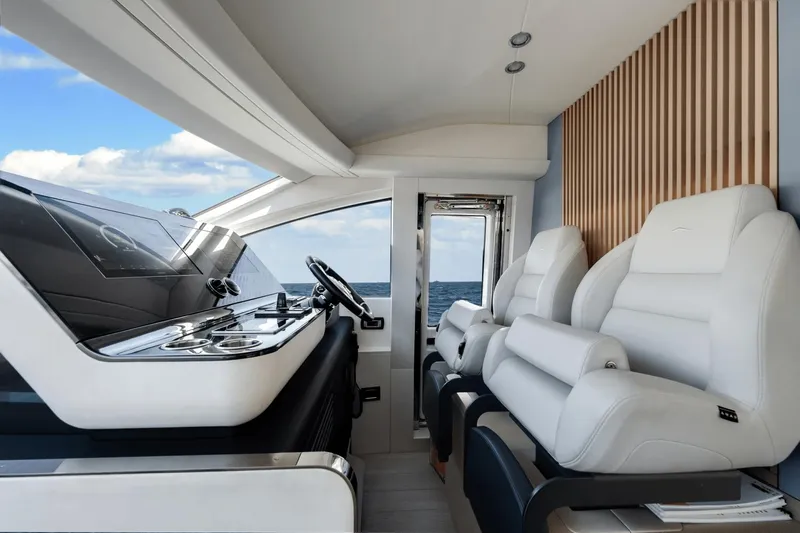 Trilogy T3 Yacht Photos Pics 