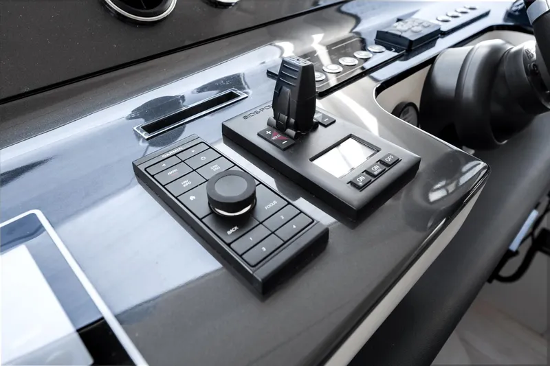 Trilogy T3 Yacht Photos Pics 