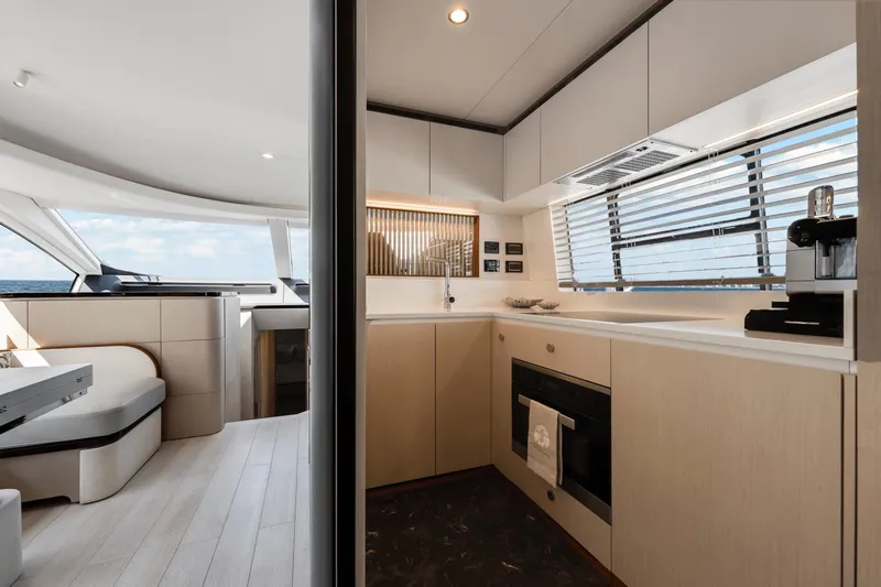 Trilogy T3 Yacht Photos Pics 