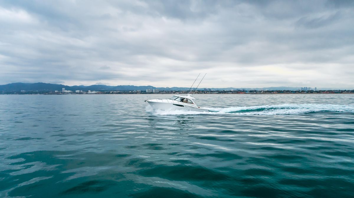 2023 Mag Bay 42 