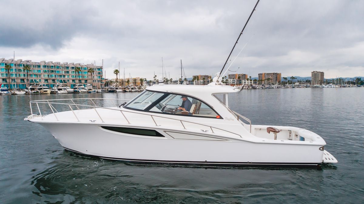 2023 Mag Bay 42 