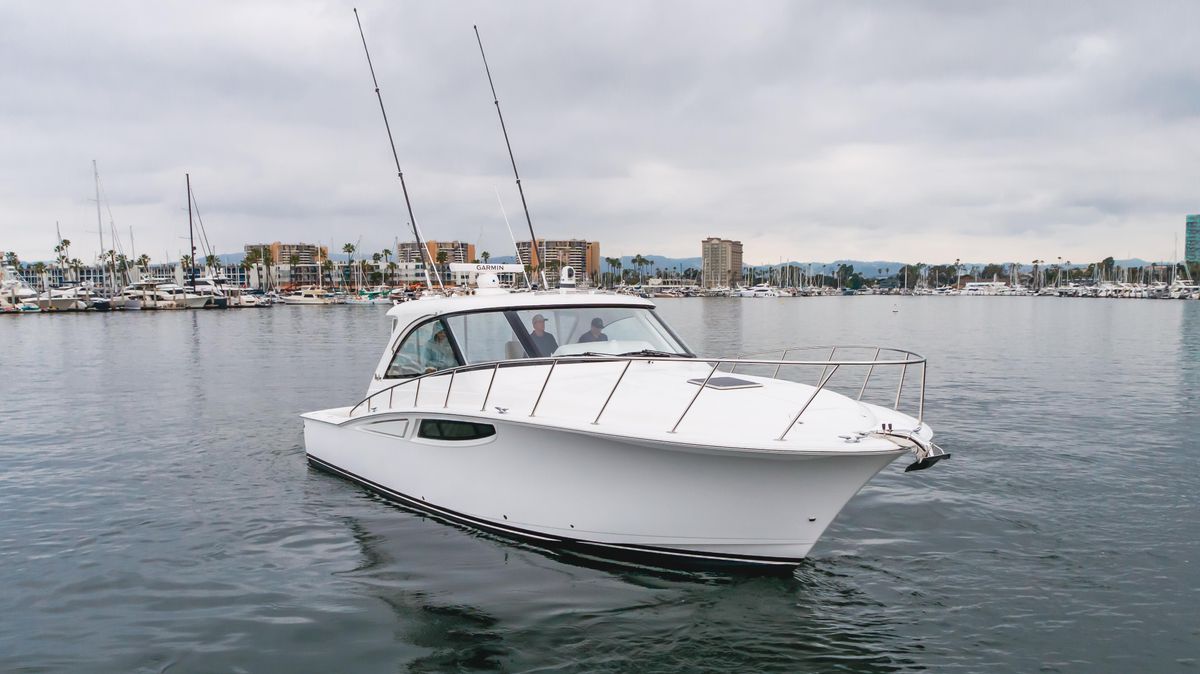 2023 Mag Bay 42 