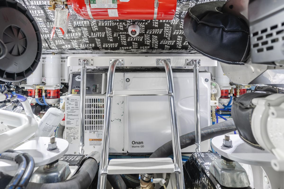 2023 Mag Bay 42 