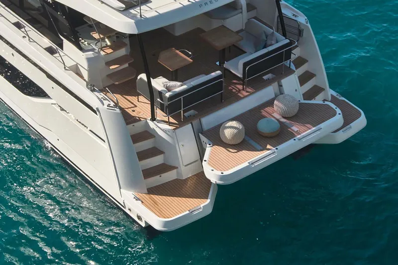 M3400 Yacht Photos Pics Manufacturer Provided Image: Luxury Prestige M48 yacht, 2025 model, cruising on turquoise waters.