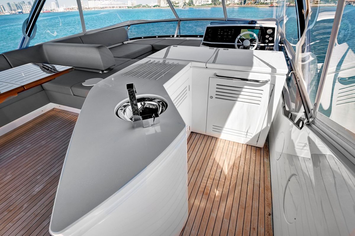 2024 Sunseeker 76 