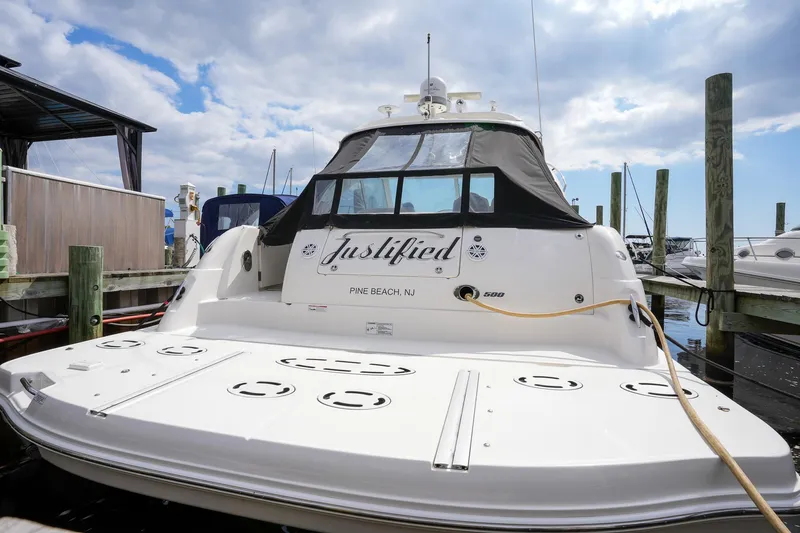  Yacht Photos Pics 2010 Sea Ray 500 Sundancer yacht docked at marina.