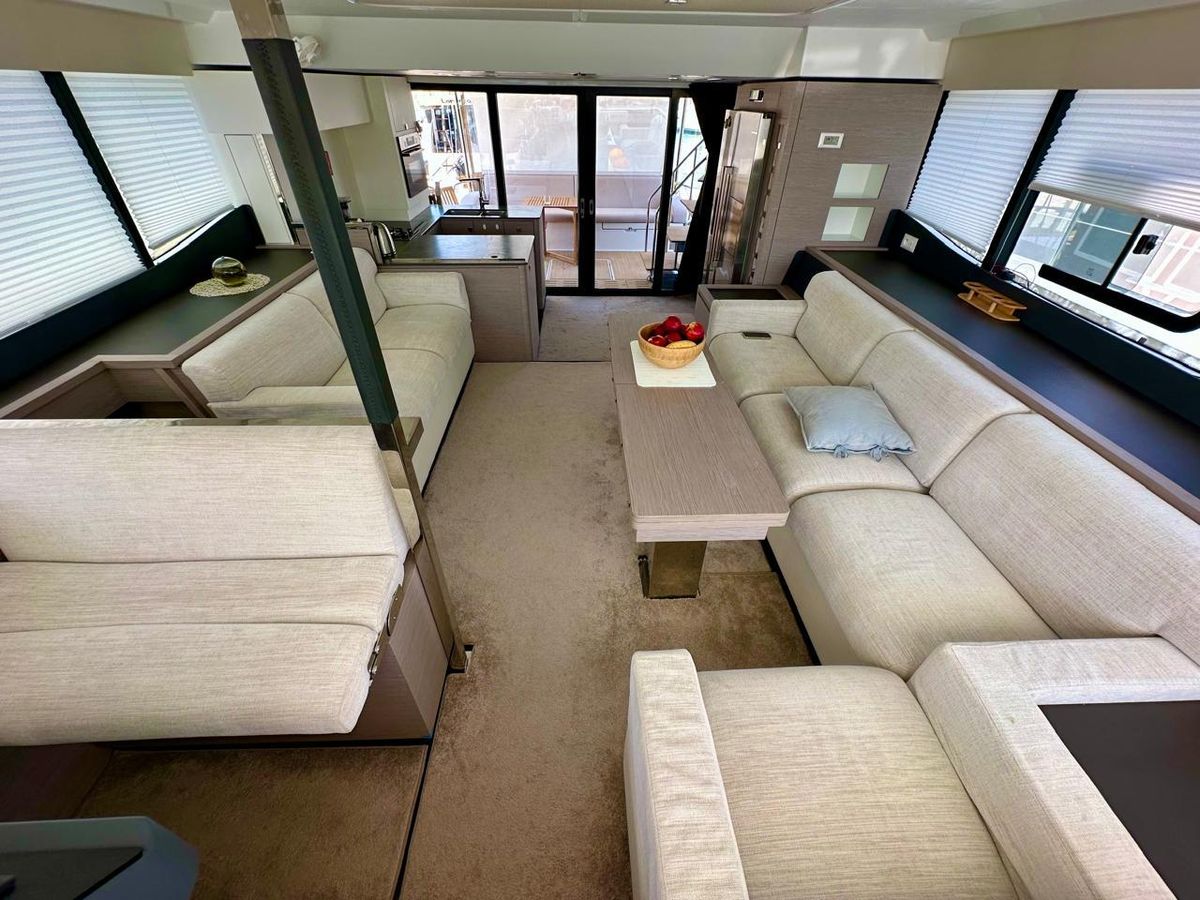 2021 Fountaine Pajot 44 