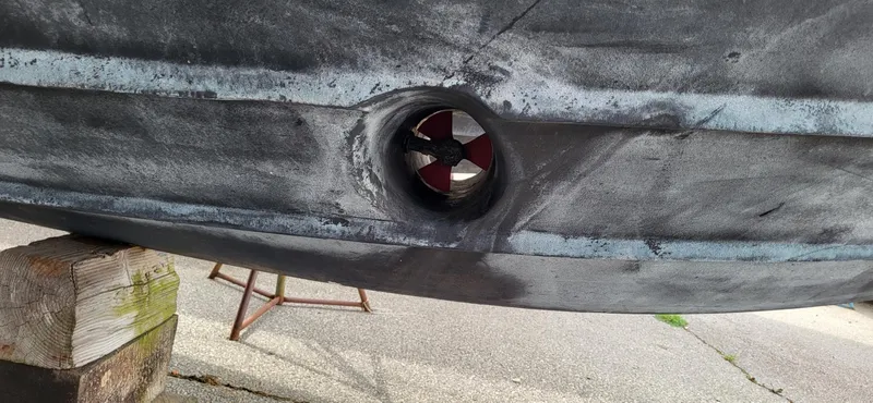  Yacht Photos Pics Bottom view of a 2005 Sea Ray 390 Motor Yacht hull with visible thruster.