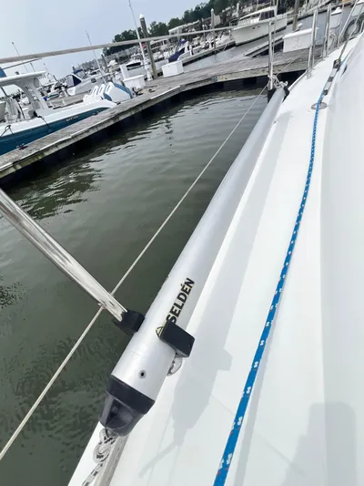 Miss Charlotte Yacht Photos Pics Sailboat deck view of 2007 Jeanneau Sun Odyssey 39i at marina.