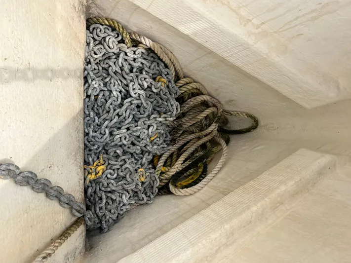 Miss Charlotte Yacht Photos Pics Anchor chain and ropes in Jeanneau Sun Odyssey 39i, 2007 model, storage compartment.