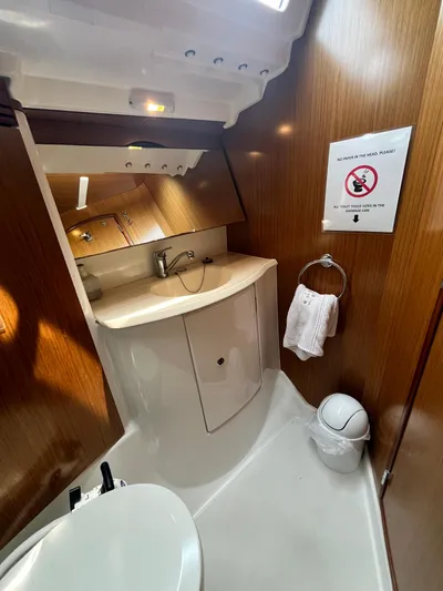 Miss Charlotte Yacht Photos Pics 