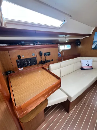 Miss Charlotte Yacht Photos Pics 