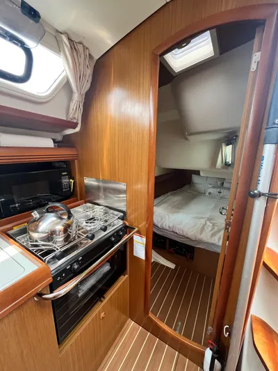 Miss Charlotte Yacht Photos Pics 