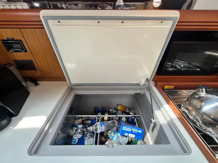 Miss Charlotte Yacht Photos Pics 