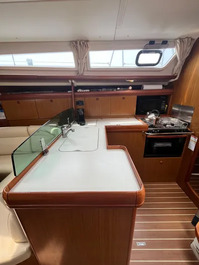 Miss Charlotte Yacht Photos Pics 