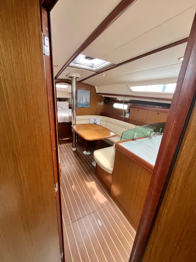 Miss Charlotte Yacht Photos Pics 