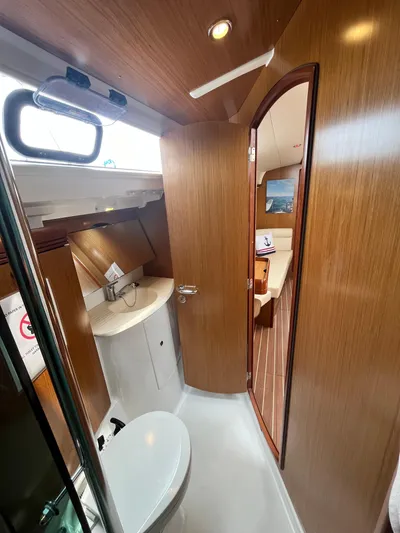 Miss Charlotte Yacht Photos Pics 