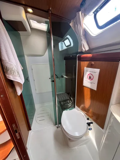 Miss Charlotte Yacht Photos Pics 