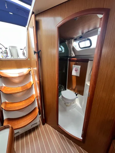 Miss Charlotte Yacht Photos Pics 