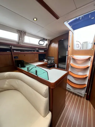 Miss Charlotte Yacht Photos Pics 