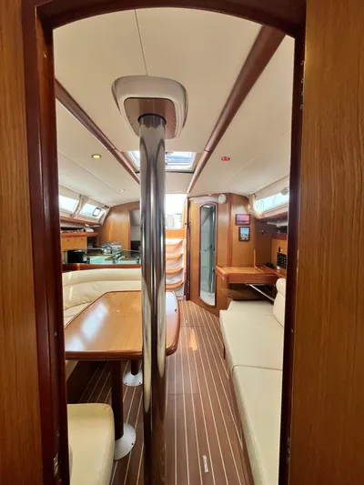 Miss Charlotte Yacht Photos Pics 