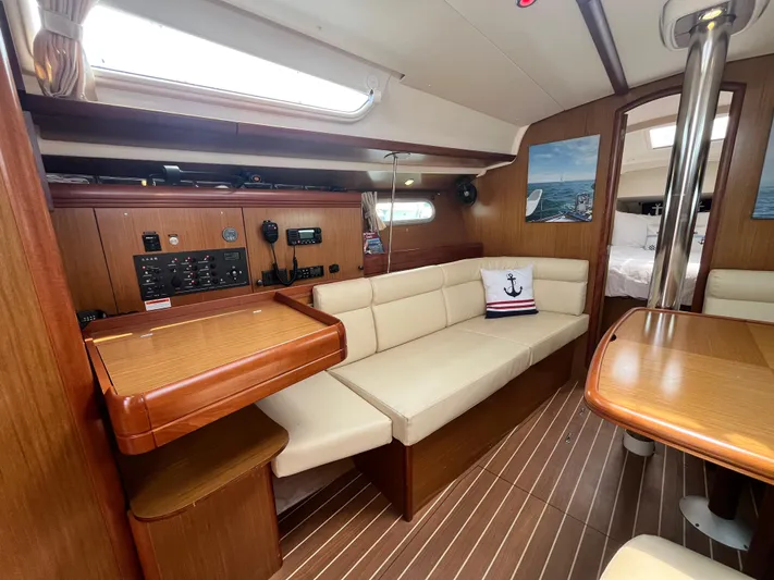 Miss Charlotte Yacht Photos Pics 