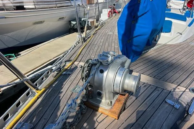 Southern Cross Yacht Photos Pics Deck of 1987 Tayana Vancouver 42 sailboat with anchor windlass.