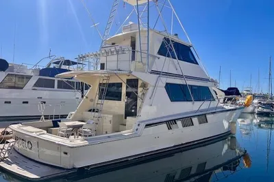 Hatteras Convertible