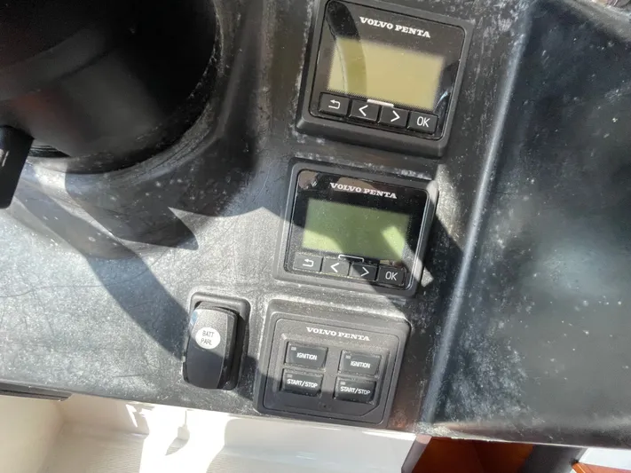 Funkytown 2 Yacht Photos Pics Control panel of a 2014 Jeanneau NC 11 boat with Volvo Penta displays.