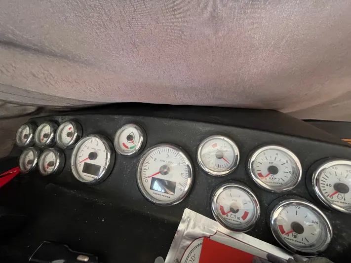 Funkytown 2 Yacht Photos Pics 