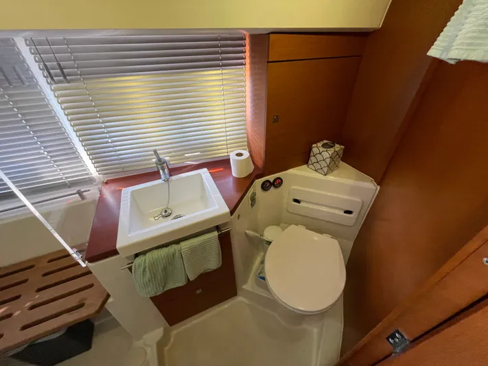 Funkytown 2 Yacht Photos Pics 