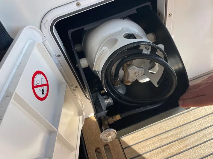 Funkytown 2 Yacht Photos Pics 