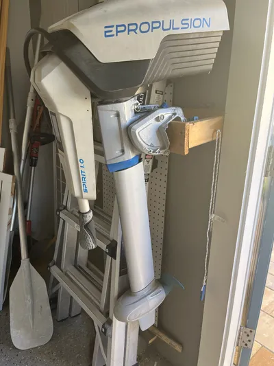 Funkytown 2 Yacht Photos Pics 